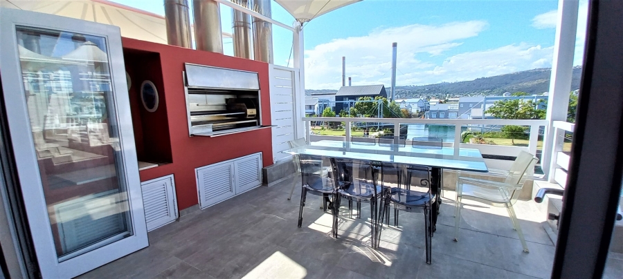 To Let 2 Bedroom Property for Rent in Thesen Islands Western Cape